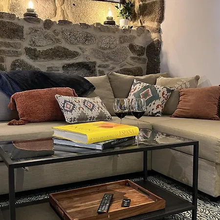 Cozy Galician Stone With Fireplaces And Pool بيت للعطل *