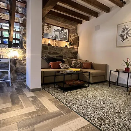Cozy Galician Stone With Fireplaces And Pool